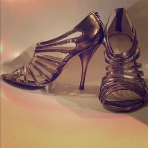 BCBGmaxazria Gold heels